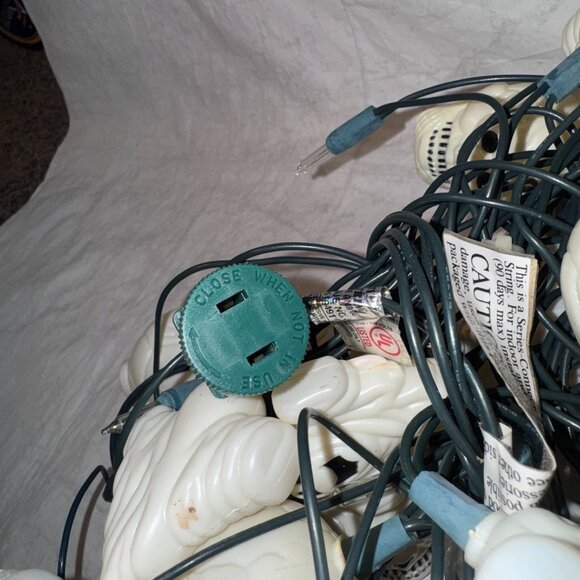 Vintage Halloween 32 Ghost & Skulls Blow Mold String Lights - Picture 4 of 8